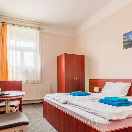 Eitans Guesthouse Budapest Luaran gambar