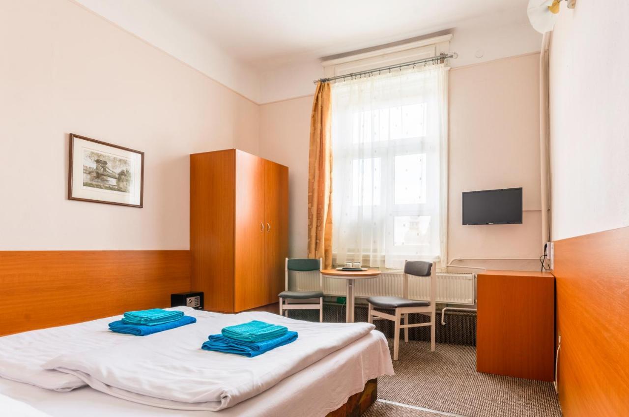 Eitans Guesthouse Budapest Luaran gambar