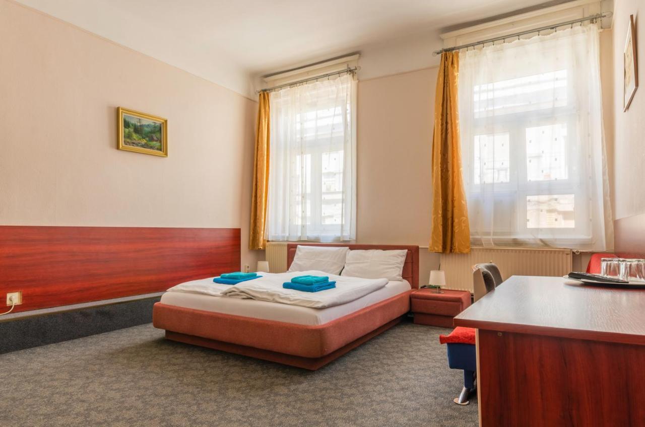 Eitans Guesthouse Budapest Luaran gambar