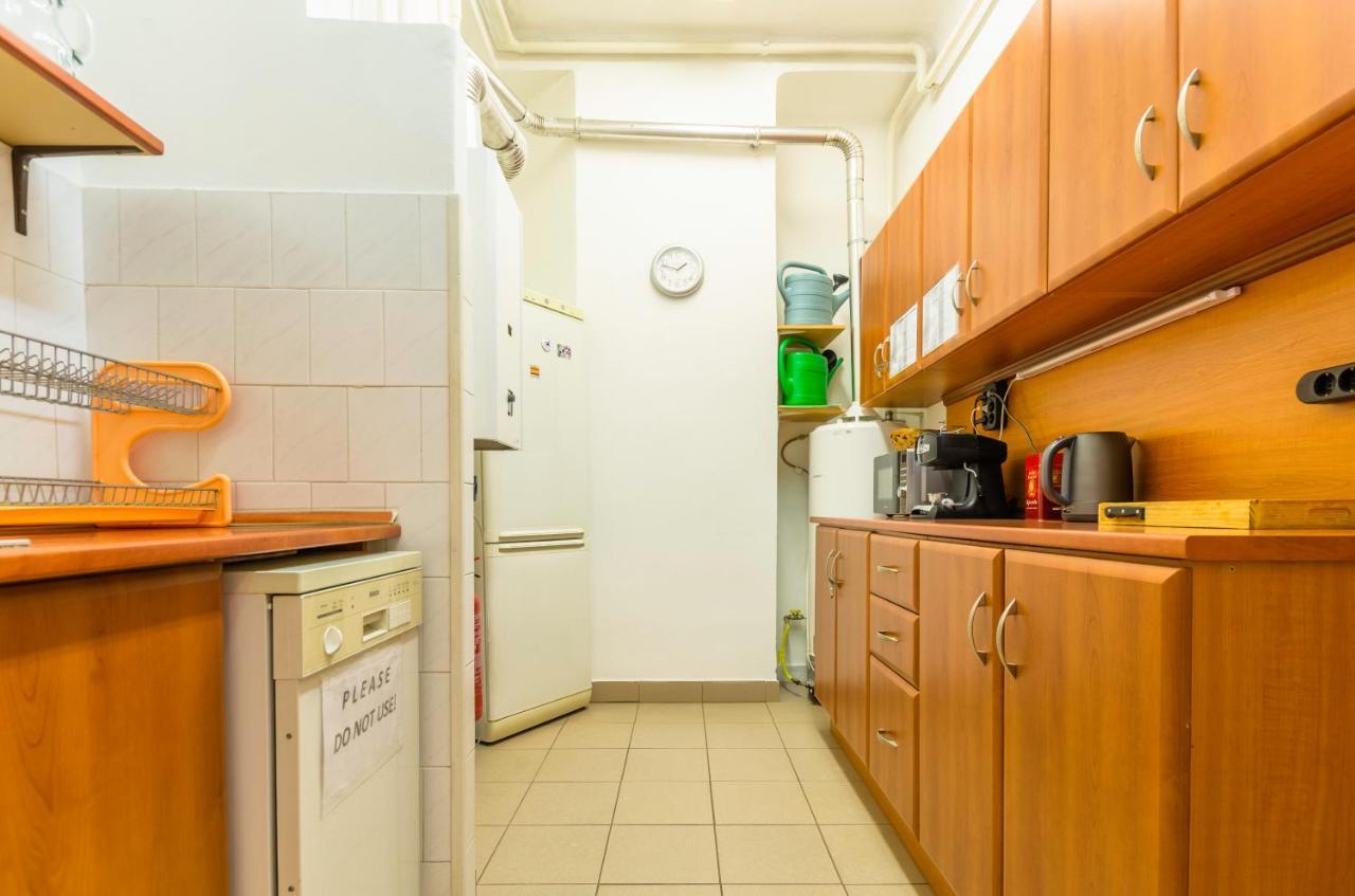 Eitans Guesthouse Budapest Luaran gambar
