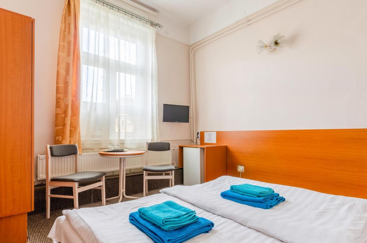 Eitans Guesthouse Budapest Luaran gambar